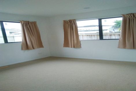 Photo of property in 12 Liam Place, Half Moon Bay, Auckland, 2012