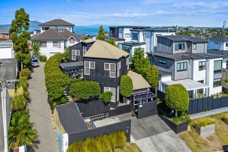 Photo of property in 1/19 Heathcote Road, Castor Bay, Auckland, 0620