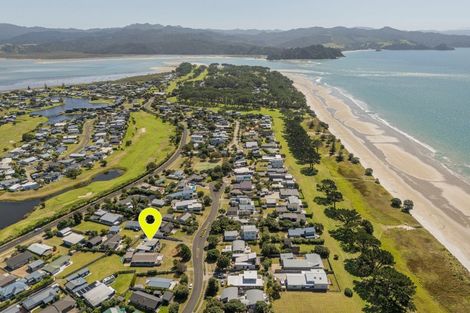 Photo of property in 113 Sands Crescent, Matarangi, Whitianga, 3592