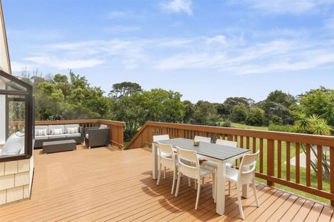 Photo of property in 411 Waitakere Road, Taupaki, Henderson, 0782