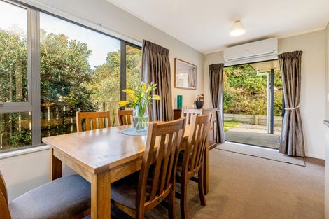 Photo of property in 18a Bowes Crescent, Strathmore Park, Wellington, 6022