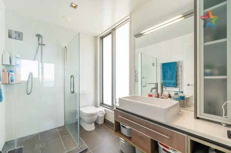 Photo of property in Patent 326 Apartments, 507s/326 Evans Bay Parade, Hataitai, Wellington, 6021