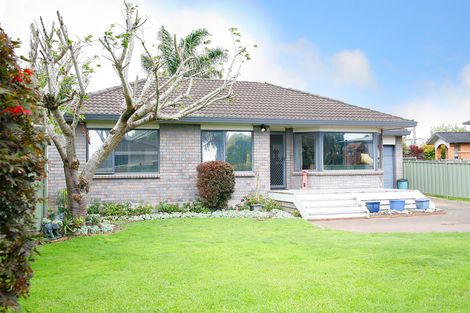 Photo of property in 45 Clevedon Road, Papakura, 2110