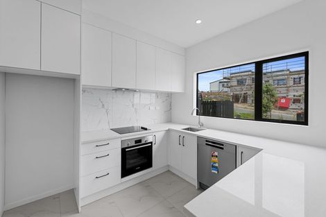 Photo of property in 49b Crestview Rise, Papakura, 2110