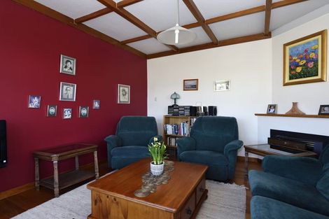 Photo of property in 10 Victoria Heights, Stepneyville, Nelson, 7010