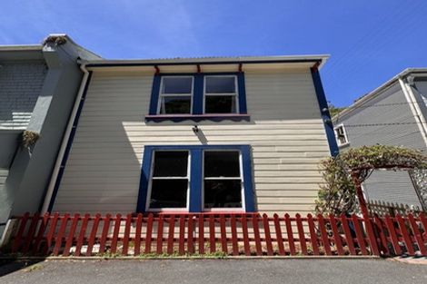 Photo of property in 19 Holloway Road, Aro Valley, Wellington, 6021