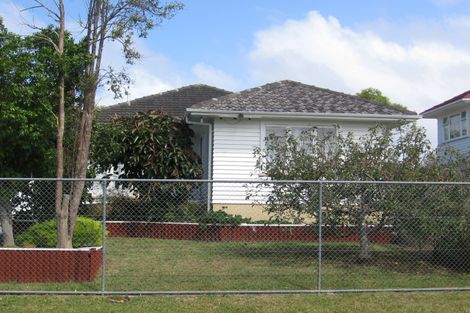 Photo of property in 2 Nile Road, Kelston, Auckland, 0602