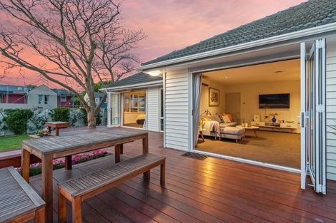 Photo of property in 40 Saint James Avenue, Papanui, Christchurch, 8053