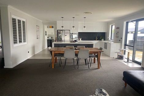 Photo of property in 123 Saint Kilda Road, Cambridge, 3434