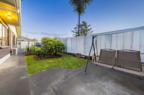 Photo of property in 2/34 Cambridge Terrace, Papatoetoe, Auckland, 2025