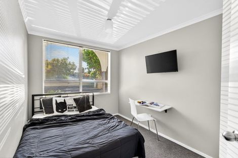 Photo of property in 138 Gloucester Street, Taradale, Napier, 4112