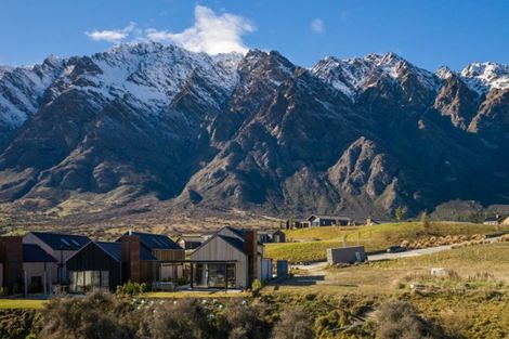 Photo of property in 17 Double Cone Road, Jacks Point, Queenstown, 9371