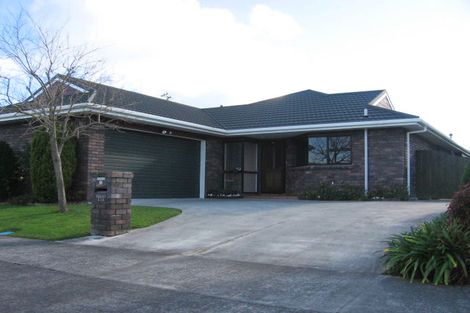 Photo of property in 112 John F Kennedy Drive, Milson, Palmerston North, 4414