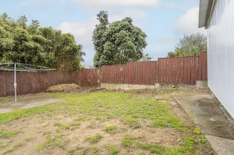 Photo of property in 73 Driver Crescent, Cannons Creek, Porirua, 5024