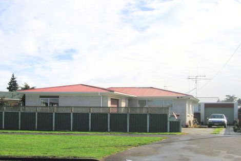 Photo of property in 72 Collins Road, Melville, Hamilton, 3206