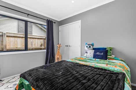 Photo of property in 4 Craigie Way, Wainuiomata, Lower Hutt, 5014