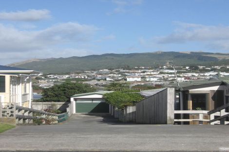 Photo of property in 9b Bay Drive, Titahi Bay, Porirua, 5022