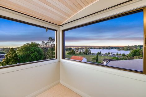 Photo of property in 145 Lake Crescent, Hamilton Lake, Hamilton, 3204