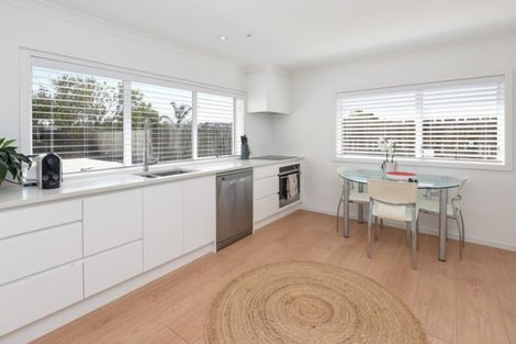 Photo of property in 47 Pah Road, Cockle Bay, Auckland, 2014