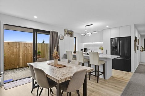 Photo of property in 12 Guthrie Street, Lake Hawea, 9382