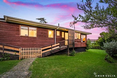 Photo of property in 2/30 Seymour Road, Sunnyvale, Auckland, 0612