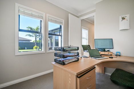 Photo of property in 5 Aoraki Road, Poraiti, Napier, 4112