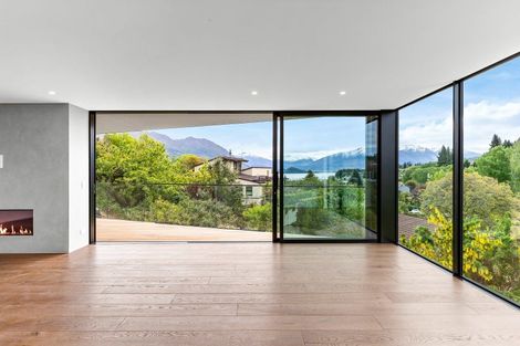 Photo of property in 30a Chalmers Street, Wanaka, 9305