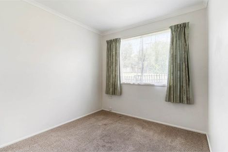 Photo of property in 12 Ranch Avenue, Beach Haven, Auckland, 0626