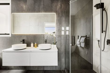 Photo of property in 43 Knights Road, Rothesay Bay, Auckland, 0630