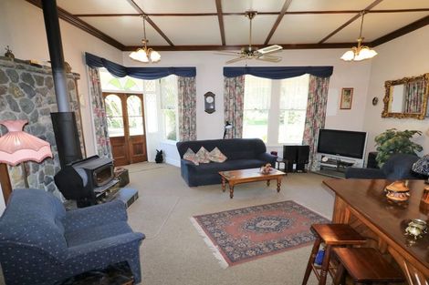 Photo of property in 6 Clifton Avenue, Carterton, 5713