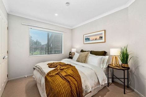 Photo of property in 5 Pigeonwood Lane, Albany, Auckland, 0632