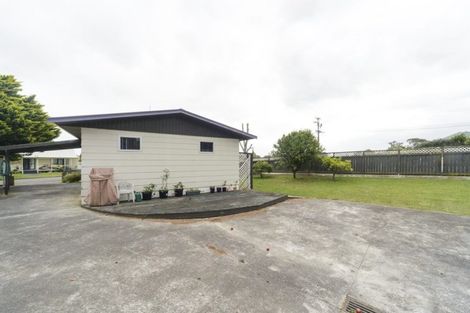 Photo of property in 1 Escort Grove, Awapuni, Palmerston North, 4412