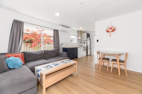 Photo of property in 4/8 Onslow Road, Papakura, 2110
