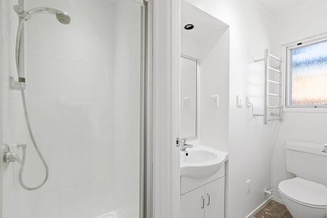 Photo of property in 4/77 Nile Road, Milford, Auckland, 0620