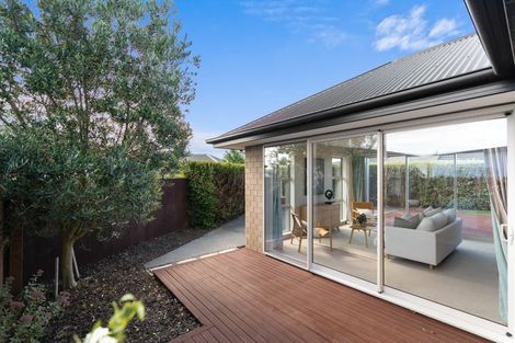 Photo of property in 16 Graycliffe Street, Halswell, Christchurch, 8025