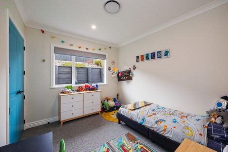 Photo of property in 44 Vaucluse Heights, Fitzherbert, Palmerston North, 4410