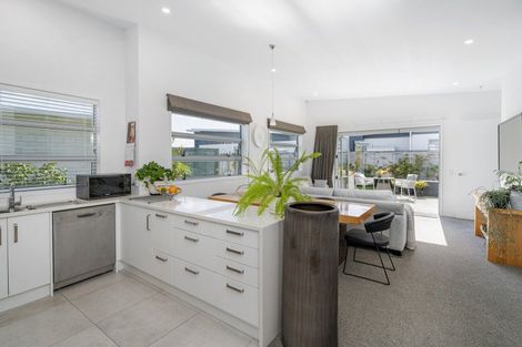 Photo of property in 12 Vanita Drive, Whitianga, 3510