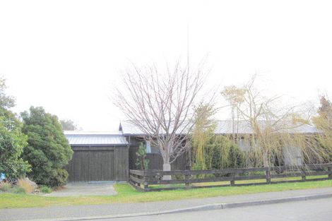 Photo of property in 2 Gunn Street, Te Anau, 9600