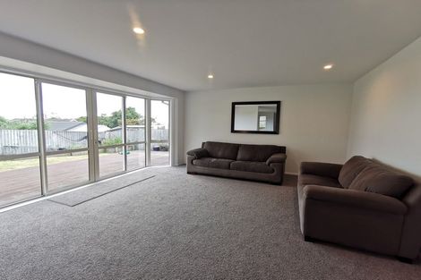 Photo of property in 5 Gilders Grove, Heathcote Valley, Christchurch, 8022