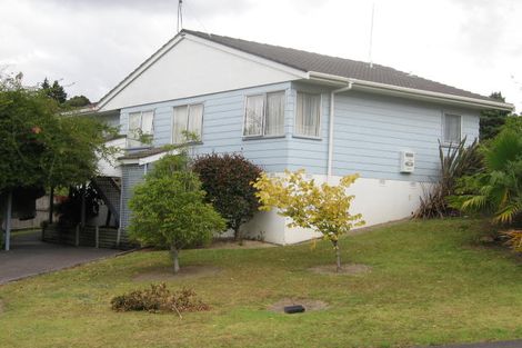 Photo of property in 6 Tetrarch Place, Totara Vale, Auckland, 0629