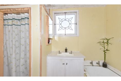 Photo of property in 21 Lachlan Place, Favona, Auckland, 2024