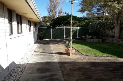 Photo of property in 21c Goldsborough Avenue, Raumati Beach, Paraparaumu, 5032