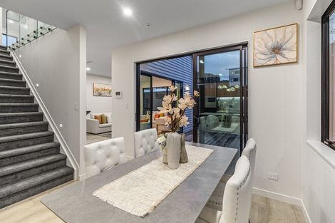 Photo of property in 12a Range View Road, Mount Albert, Auckland, 1025