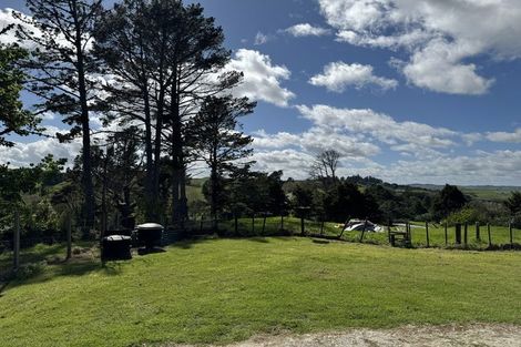Photo of property in 43 The Pines Road, Paparoa, 0571
