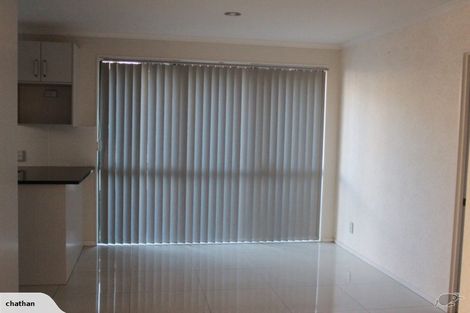 Photo of property in 76a Hepburn Road, Glendene, Auckland, 0602