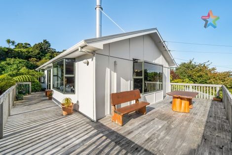 Photo of property in 24 Titiro Moana Road, Korokoro, Lower Hutt, 5012