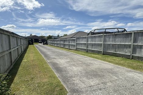 Photo of property in 10 Remana Crescent, Huapai, Kumeu, 0810