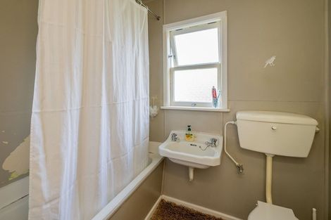 Photo of property in 11 Totara Street, Otaki, 5512