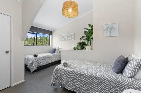 Photo of property in 100 Kauri Crescent, Waimauku, Kumeu, 0891