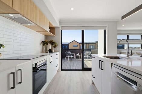 Photo of property in 4 Atutahi Lane, Papamoa Beach, 3118